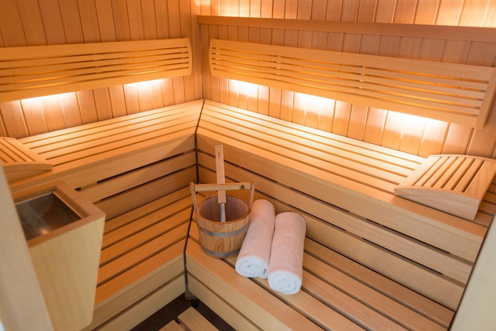 Landhotel Kristall Bad Marienberg Bagian luar foto