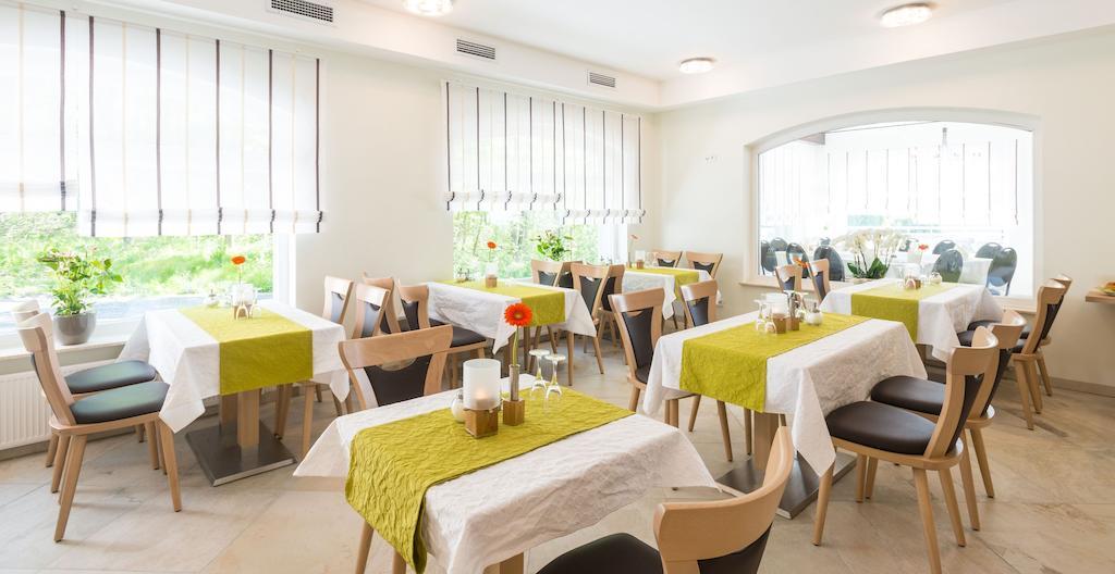 Landhotel Kristall Bad Marienberg Bagian luar foto
